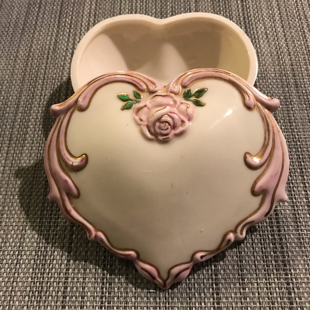 Mallory Studio Porcelain by Mar San Ceramic Heart